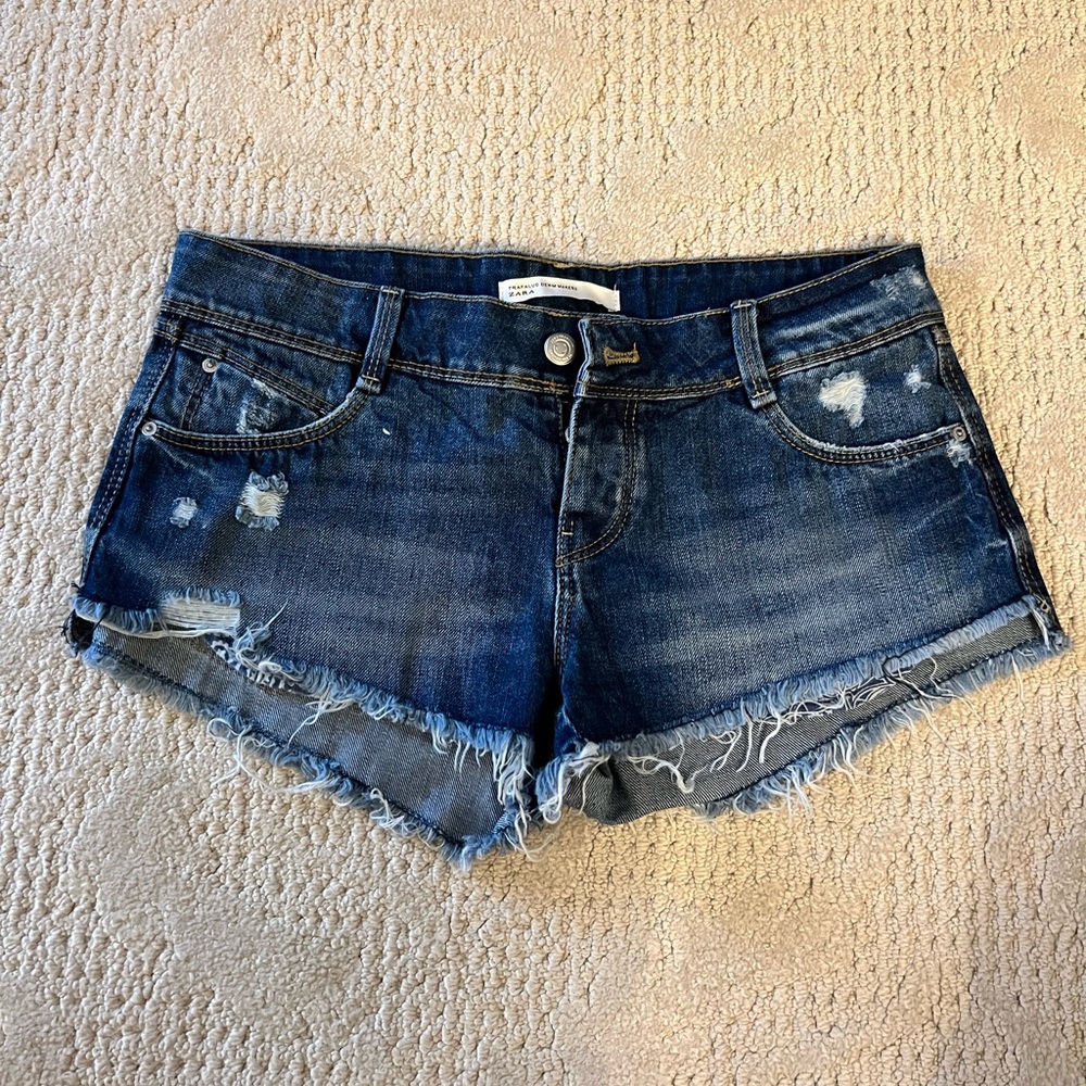 Zara Denim Shorts size 4 NWOT